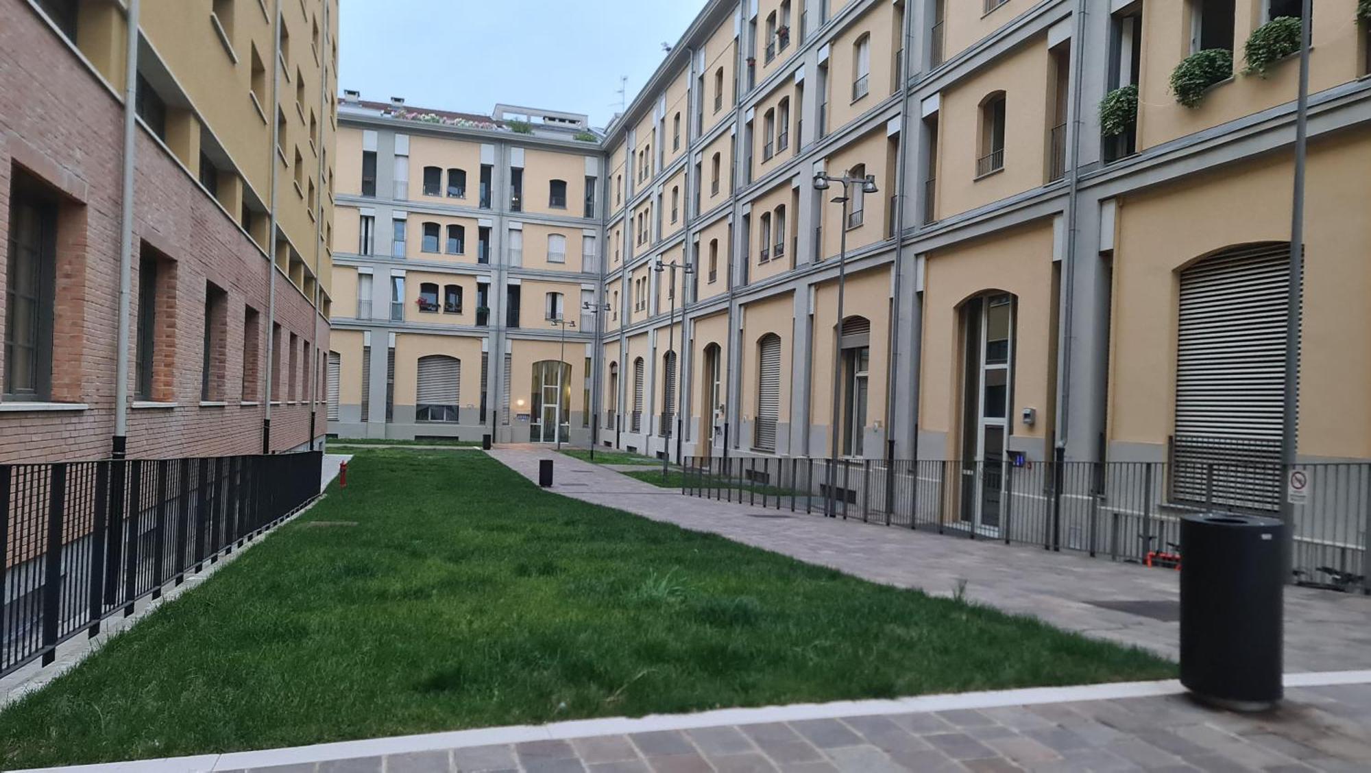 Milan Space Loft - Apartment Close To M5 Subway - Free Parking - Sky & Netflix Tv Exterior foto